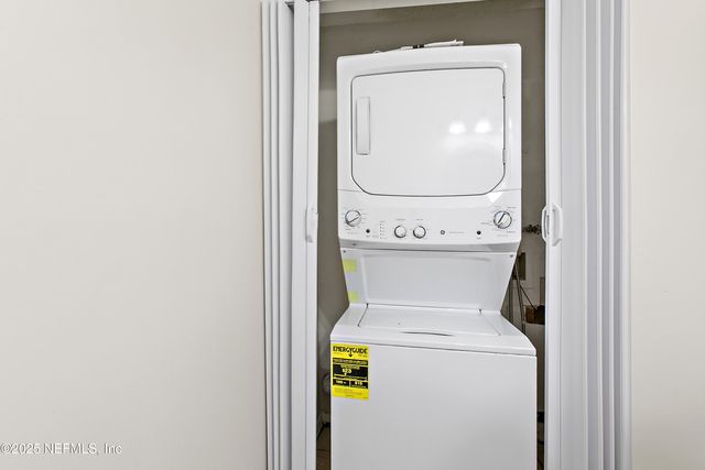 7701 BAYMEADOWS Circle 1152, Jacksonville, FL 32256