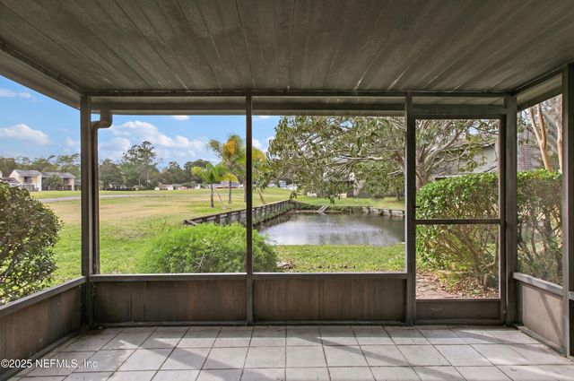 7701 BAYMEADOWS Circle 1152, Jacksonville, FL 32256