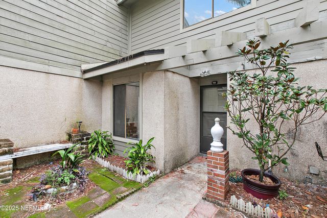 7701 BAYMEADOWS Circle 1152, Jacksonville, FL 32256