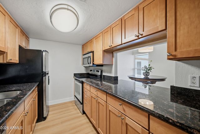 3619 E MONTEROSA Street 108, Phoenix, AZ 85018