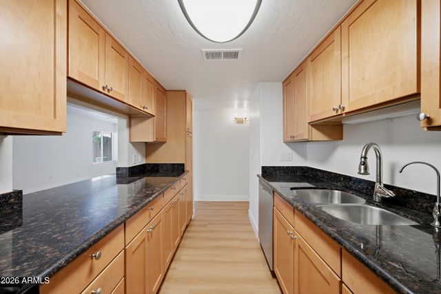 3619 E MONTEROSA Street 108, Phoenix, AZ 85018