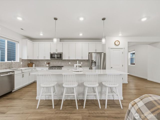 4933 88th Drive NE, Marysville, WA 98270