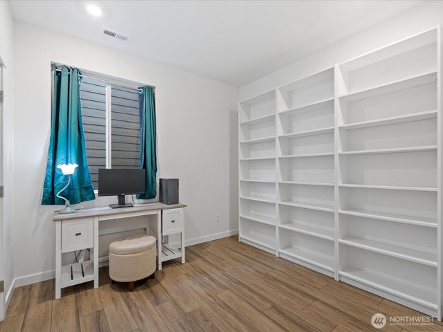 4933 88th Drive NE, Marysville, WA 98270