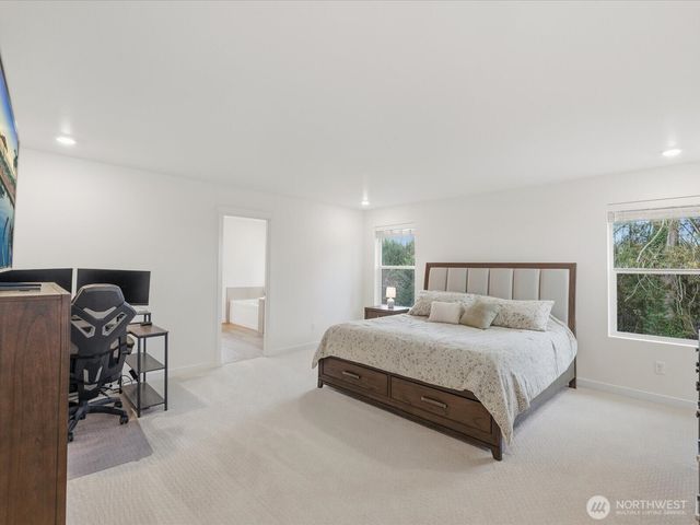 4933 88th Drive NE, Marysville, WA 98270