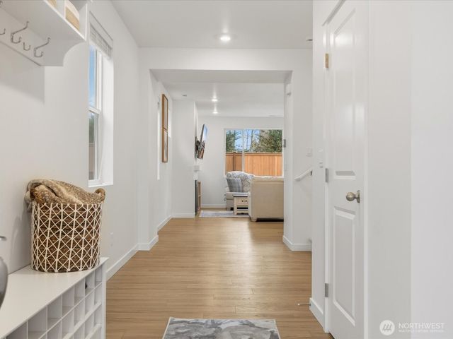 4933 88th Drive NE, Marysville, WA 98270