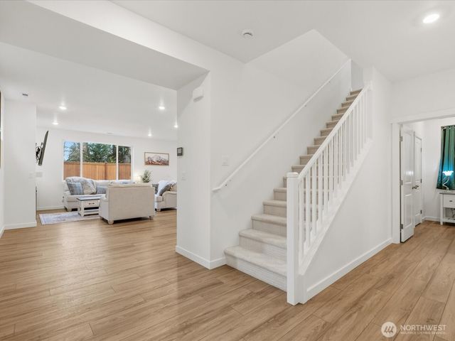 4933 88th Drive NE, Marysville, WA 98270