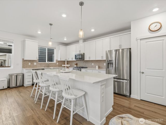 4933 88th Drive NE, Marysville, WA 98270