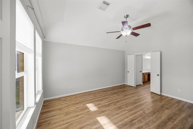 12322 W Elizabeth Shore Loop, Cypress, TX 77433