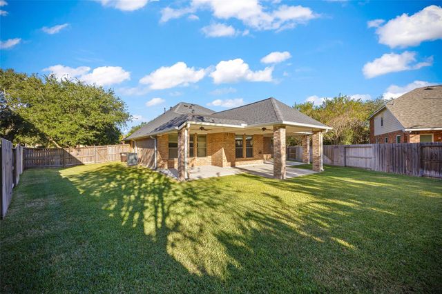 12322 W Elizabeth Shore Loop, Cypress, TX 77433