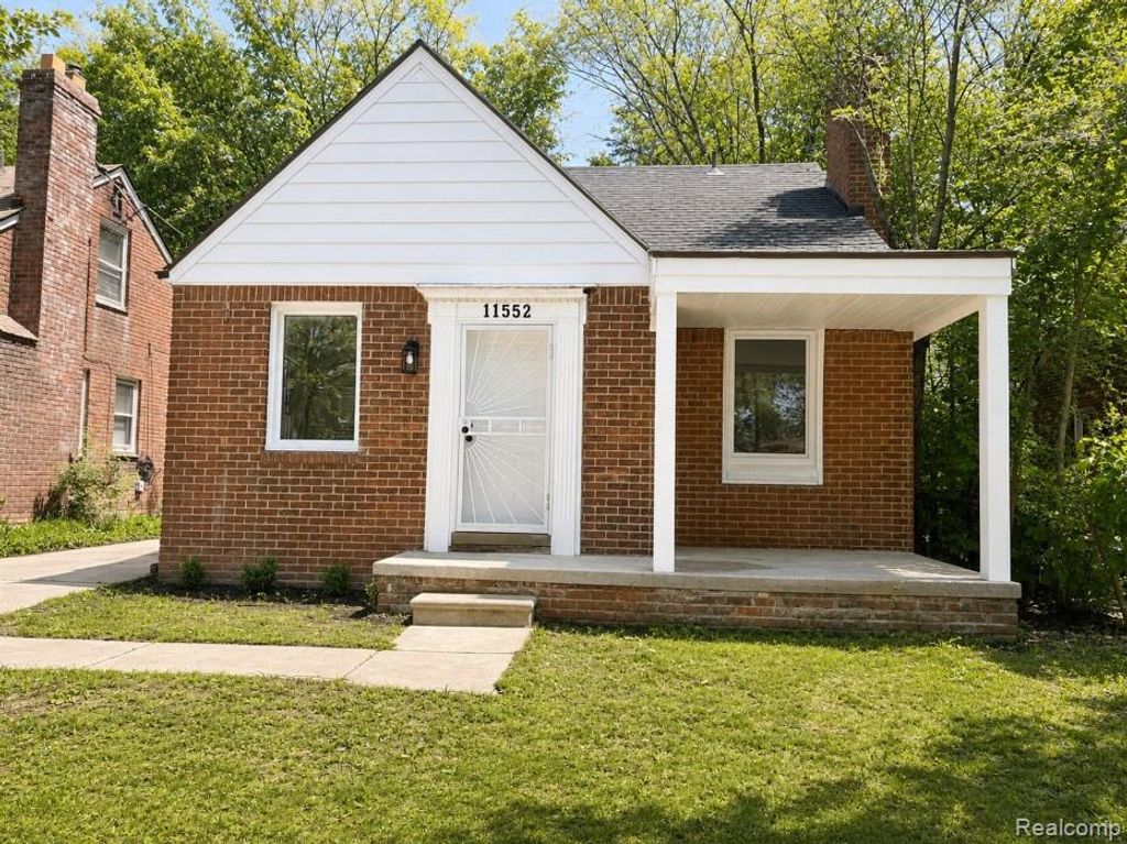 11552 Nottingham Road, Detroit, MI 48224