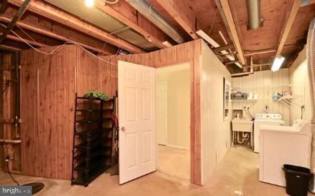 9009 OKEITH CT, Springfield, VA 22152