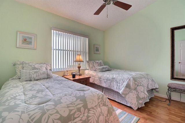 662 Lake Wellington Drive, Wellington, FL 33414