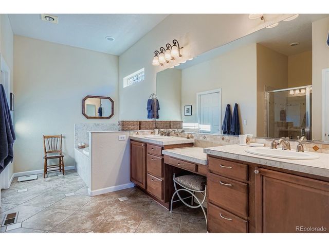 16631 Las Brisas Dr, Broomfield, CO 80023