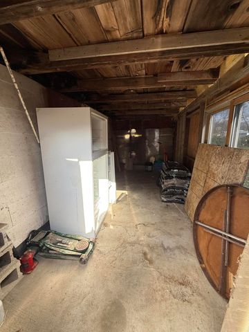 2351 E Pacific Street, Springfield, MO 65803