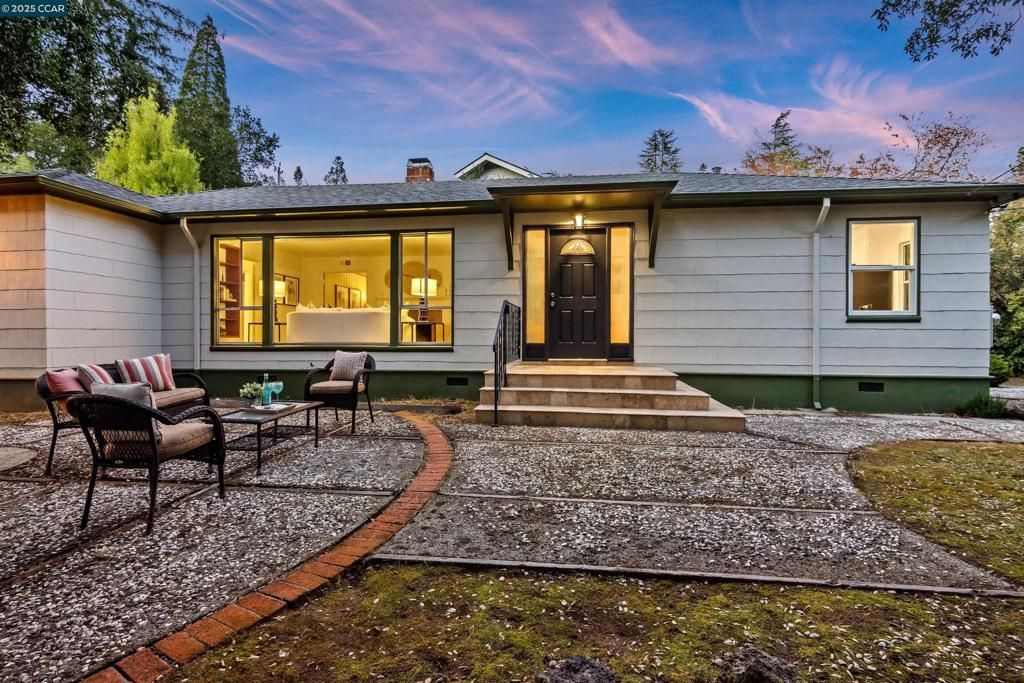 123 Orchard Rd, Orinda, CA 94563