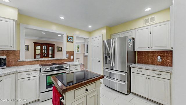 6711 John Hancock Pl, Prospect, KY 40059