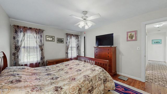 6711 John Hancock Pl, Prospect, KY 40059