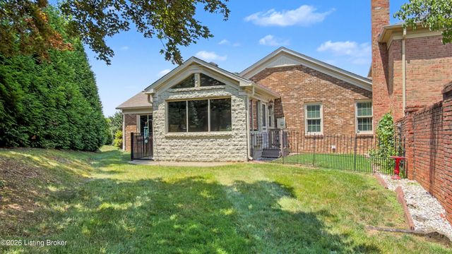 6711 John Hancock Pl, Prospect, KY 40059