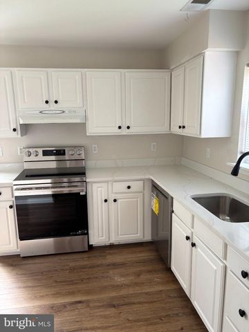 1623 CHESAPEAKE LN, Edgewater, MD 21037