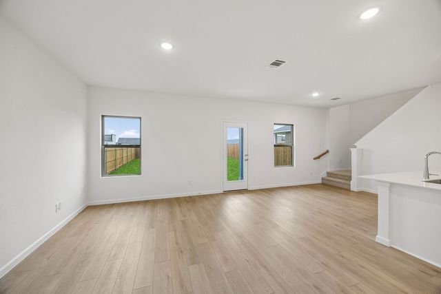 844 Hillcrest Boulevard, Princeton, TX 75407
