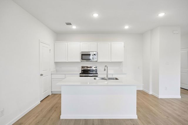 844 Hillcrest Boulevard, Princeton, TX 75407