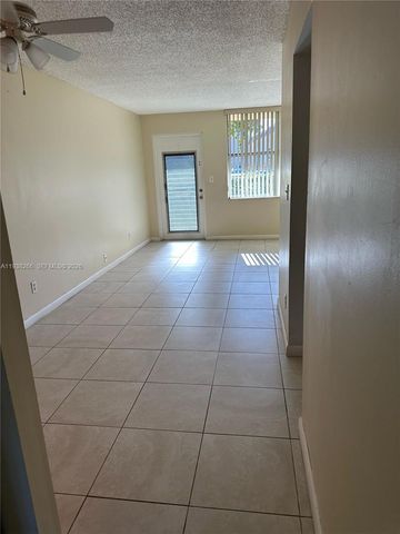8851 Sunrise Lakes Boulevard 112, Sunrise, FL 33322