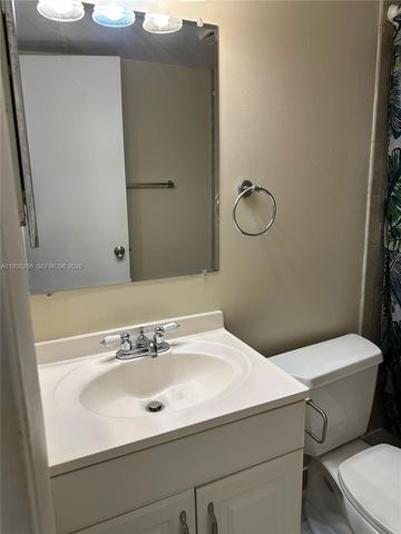 8851 Sunrise Lakes Boulevard 112, Sunrise, FL 33322