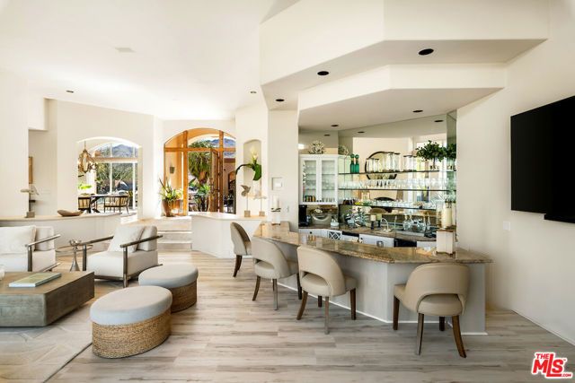 136 Netas Drive, Palm Desert, CA 92260