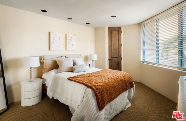 136 Netas Drive, Palm Desert, CA 92260