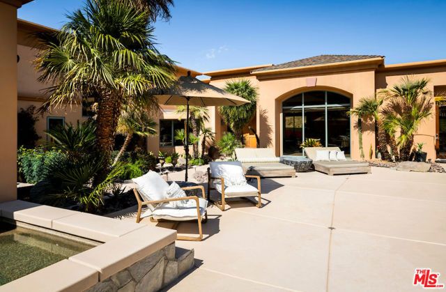 136 Netas Drive, Palm Desert, CA 92260