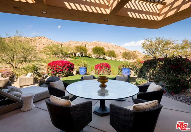 136 Netas Drive, Palm Desert, CA 92260