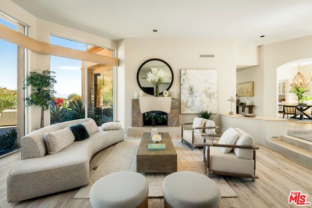 136 Netas Drive, Palm Desert, CA 92260