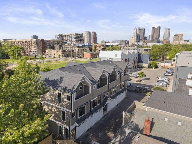 535 W Chapel Street, Columbus, OH 43215