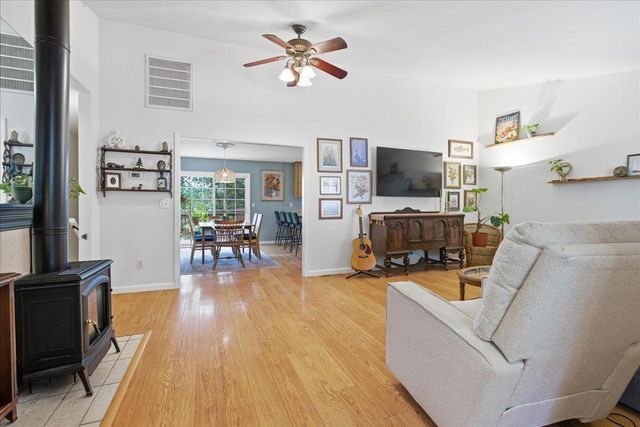 11869 Oracle Dr, Grass Valley, CA 95949