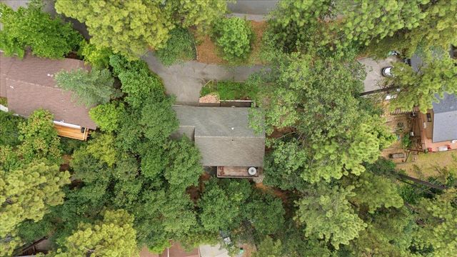 11869 Oracle Dr, Grass Valley, CA 95949