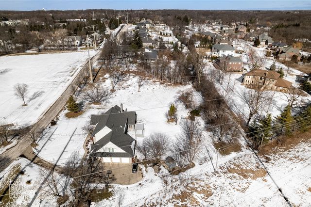 10s641 S Garfield Avenue, Burr Ridge, IL 60527