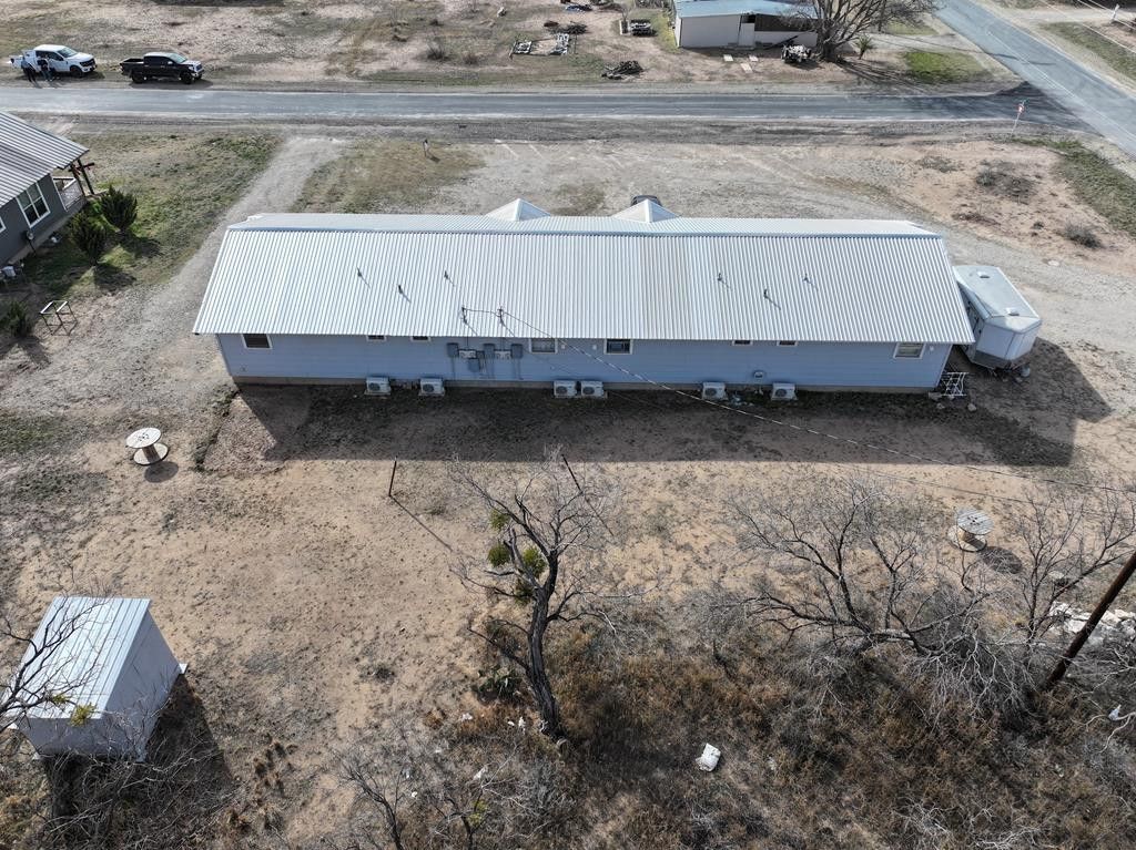 Image 7 of property listing at 610 Garden Street, Sterling City, TX 76951