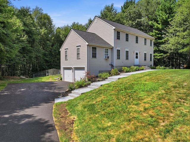 6 Conservation Drive, Douglas, MA 01516