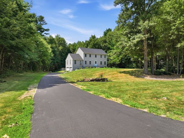 6 Conservation Drive, Douglas, MA 01516