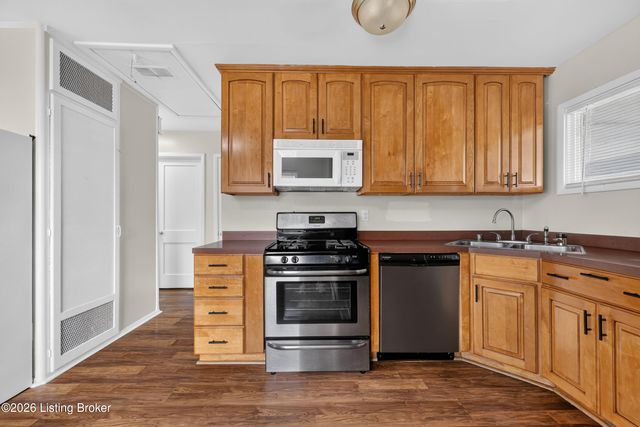 4919 Warbler Way, Louisville, KY 40213