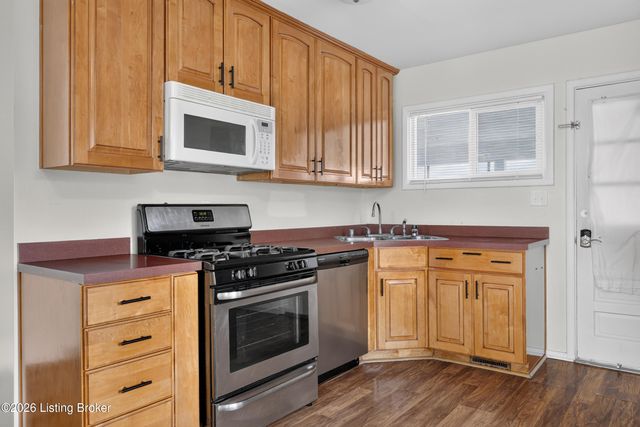 4919 Warbler Way, Louisville, KY 40213