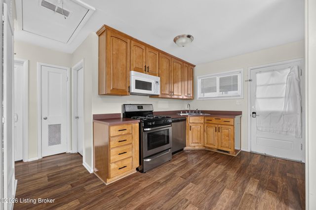 4919 Warbler Way, Louisville, KY 40213