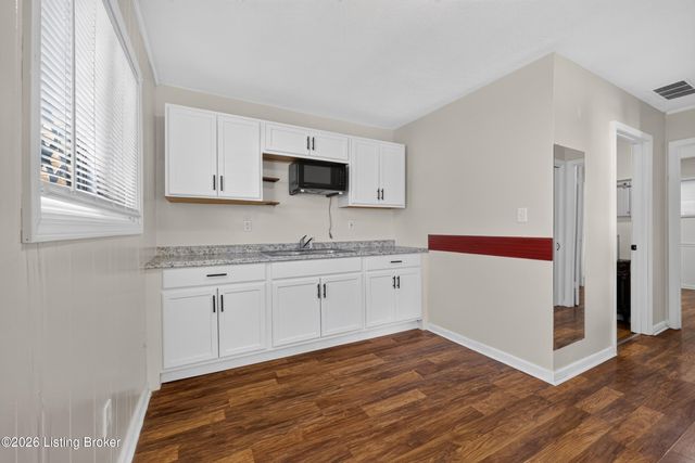 4919 Warbler Way, Louisville, KY 40213