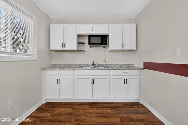 4919 Warbler Way, Louisville, KY 40213