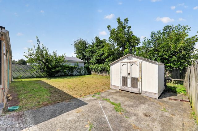 4919 Warbler Way, Louisville, KY 40213