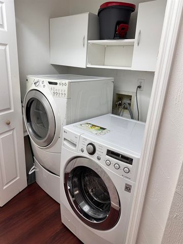 922 S Lipona Road, Tallahassee, FL 32304