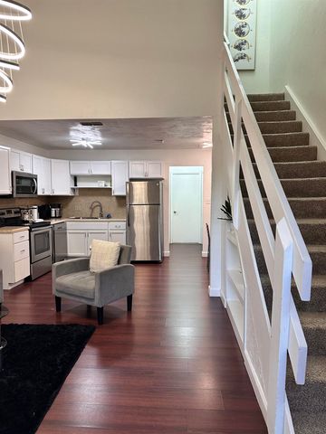 922 S Lipona Road, Tallahassee, FL 32304