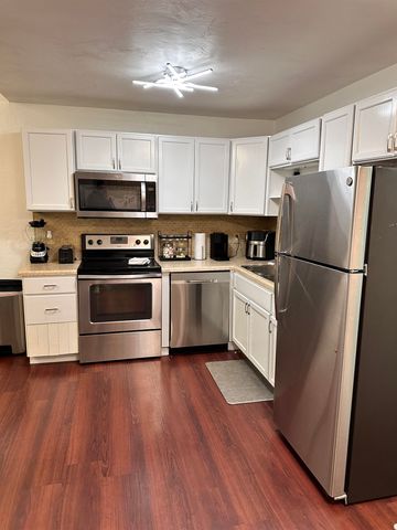 922 S Lipona Road, Tallahassee, FL 32304