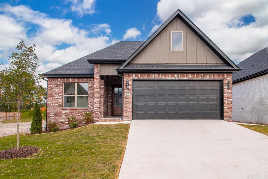 163 Fletcher Ridge Drive, Little Rock, AR 72223