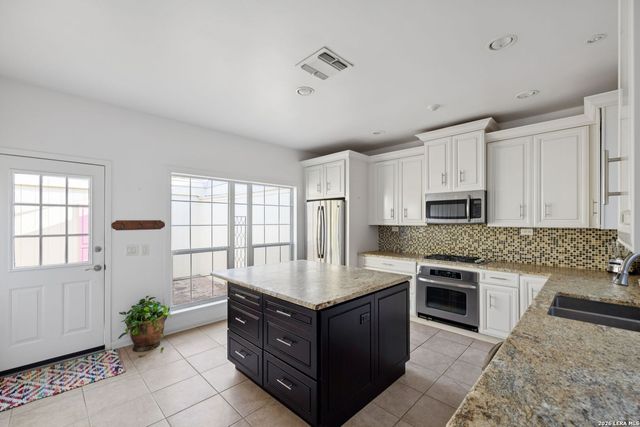 8926 Wexford St, San Antonio, TX 78217